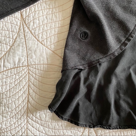 2/$50🍑 LULULEMON Dark Grey Pull Me Over Hoodie - Picture 8 of 10